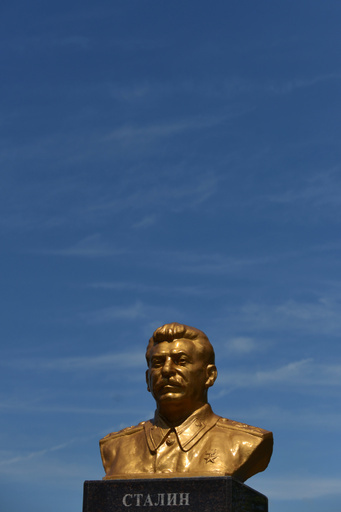 ロシアの人権活動家、小児性愛の容疑で逮捕 でっち上げの声も