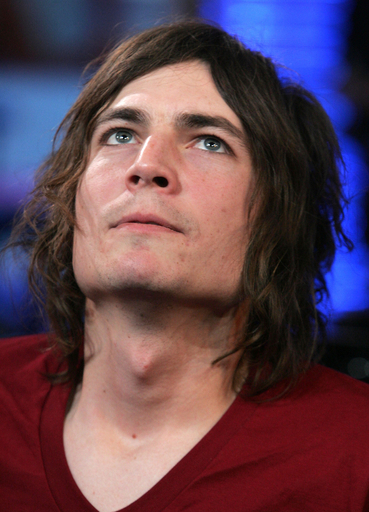 新人バンド オーガスターナがMTVの「TRL」に登場 - 米国