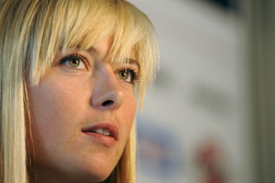 シャラポワ ふくらはぎの故障により準決勝を棄権