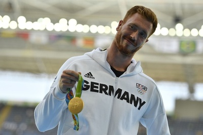 円盤投げ金メダリスト「申し訳ない」、競技後の悪態を謝罪