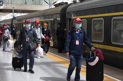 中国・「養老」から「享老」へ、シルバー世代の団体旅行