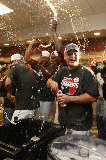 レッズが両リーグ最速で地区優勝