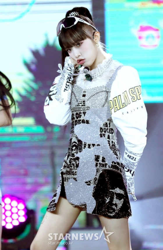 (c)STARNEWS