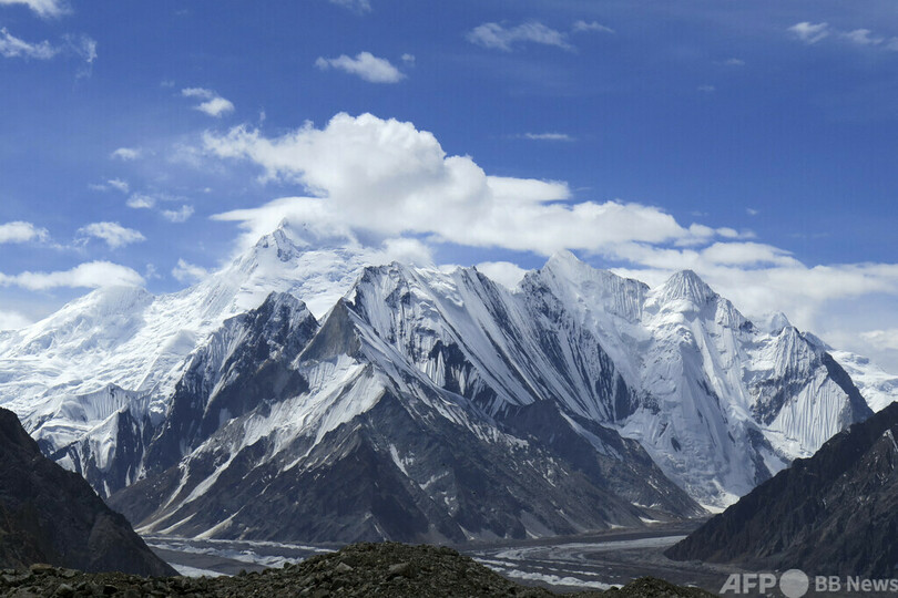 登山中に不明の日本人男性2人、ヘリで姿を確認 パキスタン