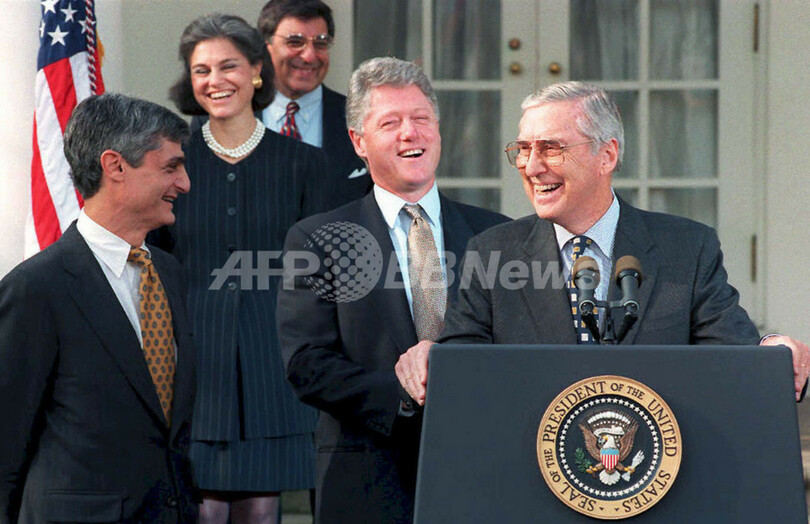 元米財務長官のロイド・ベンツェン氏が死去 - 米国