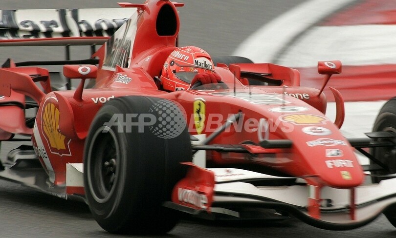 セルビアの市長にF1タイヤをプレゼント、シューマッハ氏が実戦で使用