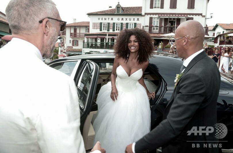 俳優ヴァンサン・カッセル、21歳モデルと結婚