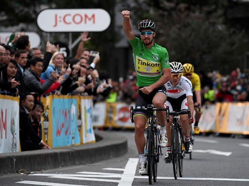 サガンがスプリント勝負制し優勝、初山が2位 さいたまクリテリウム