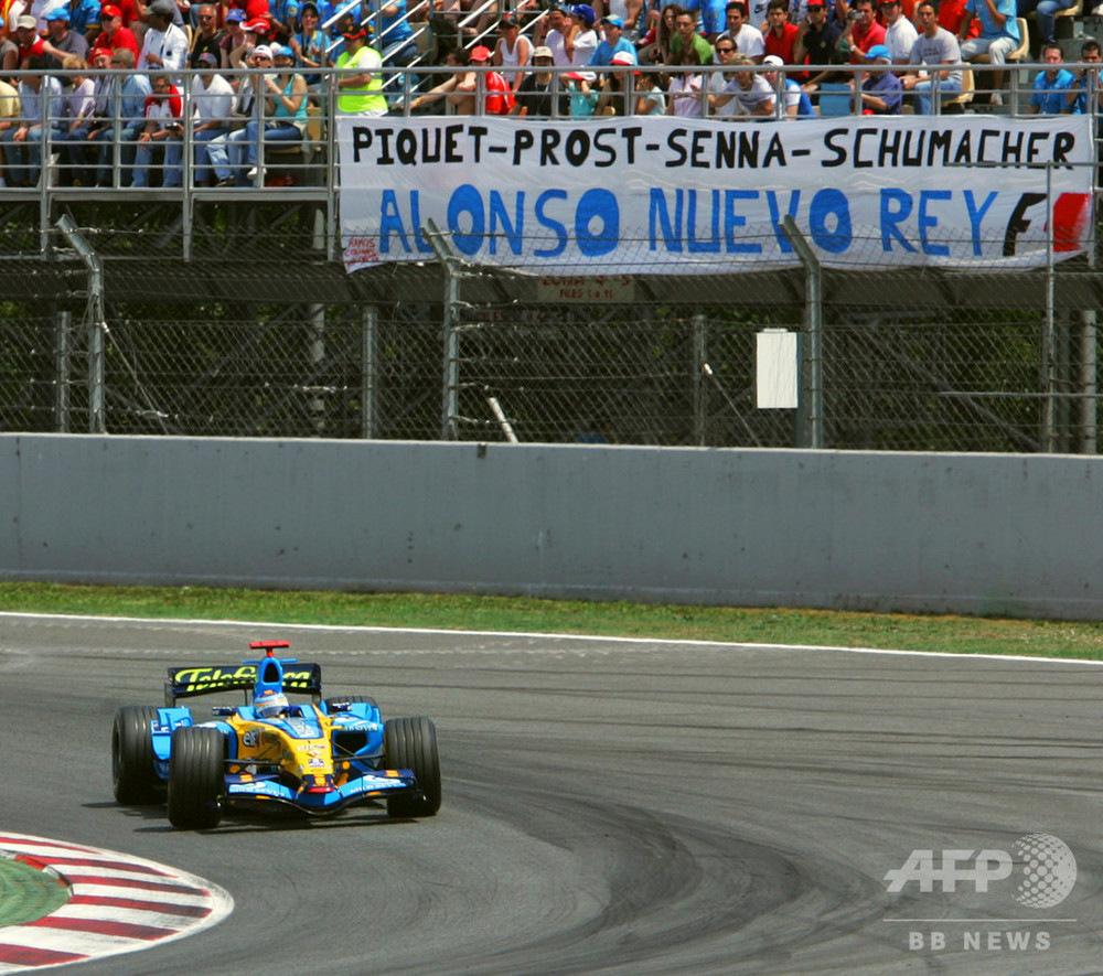 来季ルノー復帰のアロンソ、約1年半ぶりにF1マシン駆る 写真2枚 国際
