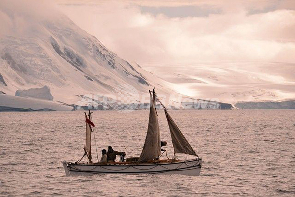 伝説的南極探検家の「奇跡の航海」を再現、英豪遠征隊が出発 写真10枚