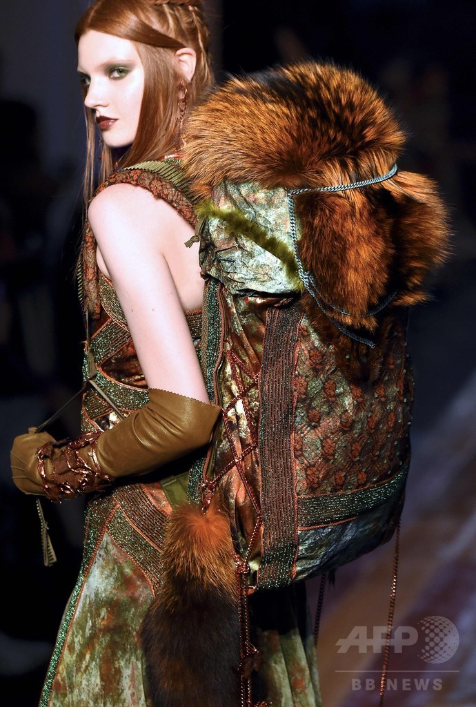 「ジャンポール・ゴルチエ」16/17年秋冬パリ・オートクチュール