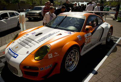 ポルシェのハイブリッドレーシングカー、「プチ・ル・マン」に出場へ