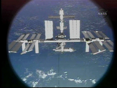 スペースシャトル「ディスカバリー」、地球への帰還へ