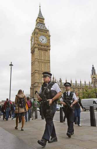 英国内のテロ捜査件数が急増、今年すでに逮捕者200人超す