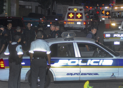 メキシコ麻薬抗争か、2都市で襲撃 39人死亡