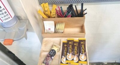 写真館で「サービス」の飲料・お菓子、ただ「ごっそり持ち帰る」客を犯罪に問えるか…韓国で経営者が苦渋の相談