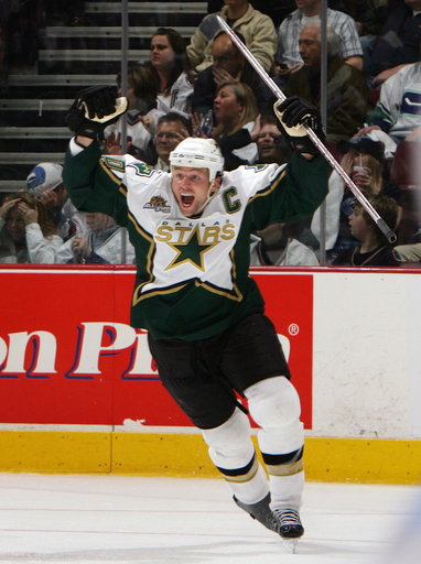 ＜06-07NHL プレーオフ＞スターズ カナックスを降し対戦成績を2勝3敗とする - カナダ