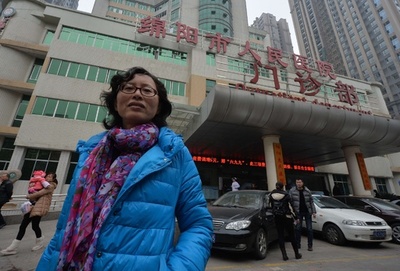 腐敗はびこる中国の医療現場、告発した「廊下医師」