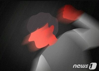 「寝坊して遅刻」と告白した韓国高校生…担任が殴って絞める暴力、でも分離措置は取られず