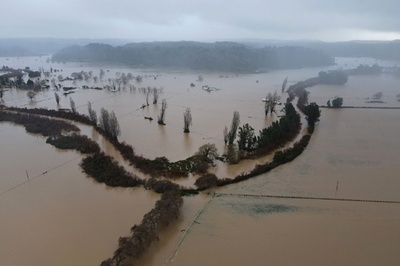 チリで豪雨 5州に大規模災害宣言