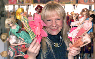 世界一のバービー・コレクターが開く、「バービー・クリニック」が大盛況 - ドイツ