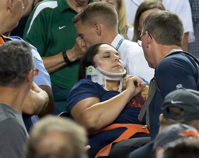 ドジャース本拠地でファウル直撃の女性死亡 Mlb50年ぶりの悲劇 写真1枚 国際ニュース Afpbb News