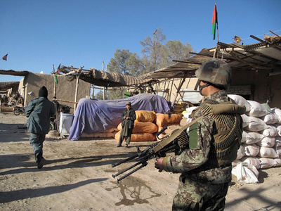 結婚式にロケット弾が着弾、15人以上死亡 アフガニスタン　 