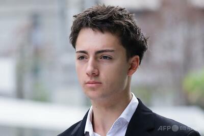 自販機のストローなめて戻したフランス人男に罰金刑 シンガポール