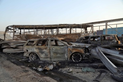 銃撃と自爆で74人死亡 イラク南部、ISが犯行声明