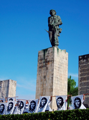 キューバとボリビア、チェ・ゲバラ没後40周年の記念式典開催される