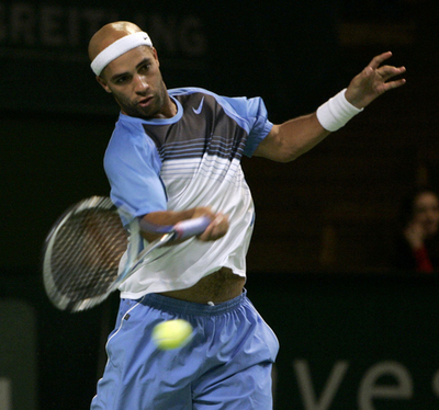 ブレーク ニエミネン降し準決勝進出