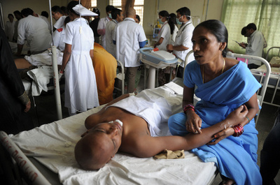 インド南部でホテル倒壊、13人死亡