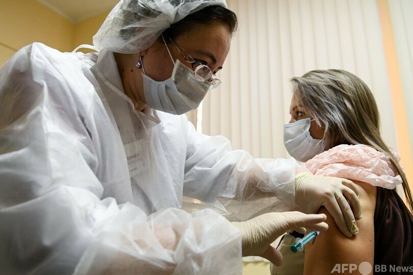 モスクワでコロナワクチン接種開始 感染高リスク労働者から