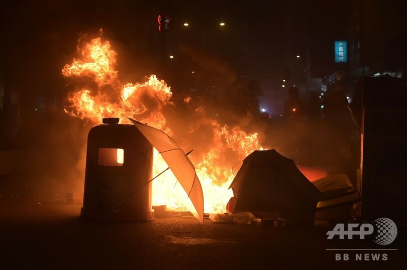 祝賀ムードをかすませる「燃える香港」 中国建国70周年