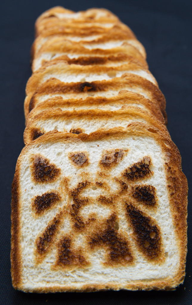 焼き上がったトーストにキリストの顔、米メーカーが発売