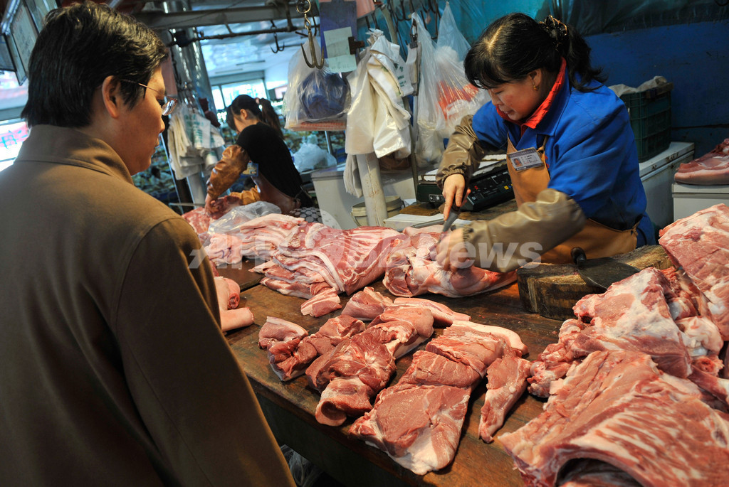 違法添加物入り豚肉食べた70人が食中毒、中国 違法添加物入り豚肉食べた70人が食中毒、中国