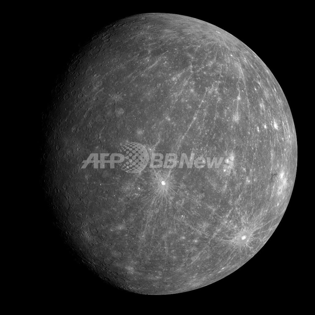 探査機「メッセンジャー」2回目のフライバイ成功、水星の解明進む 探査機「メッセンジャー」2回目のフライバイ成功、水星の解明進む