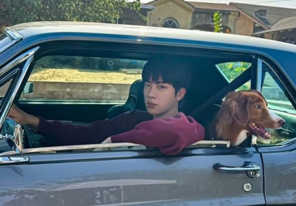 BTSのジン、ソロ曲「Running Wild」でグローバルチャートを席巻 写真枚