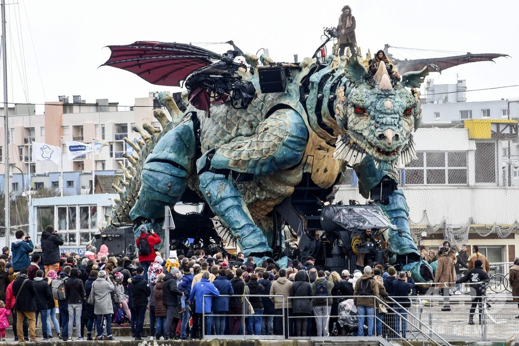 巨大ドラゴン出現 仏カレーに観光客向けアトラクション 写真13枚 国際ニュース Afpbb News