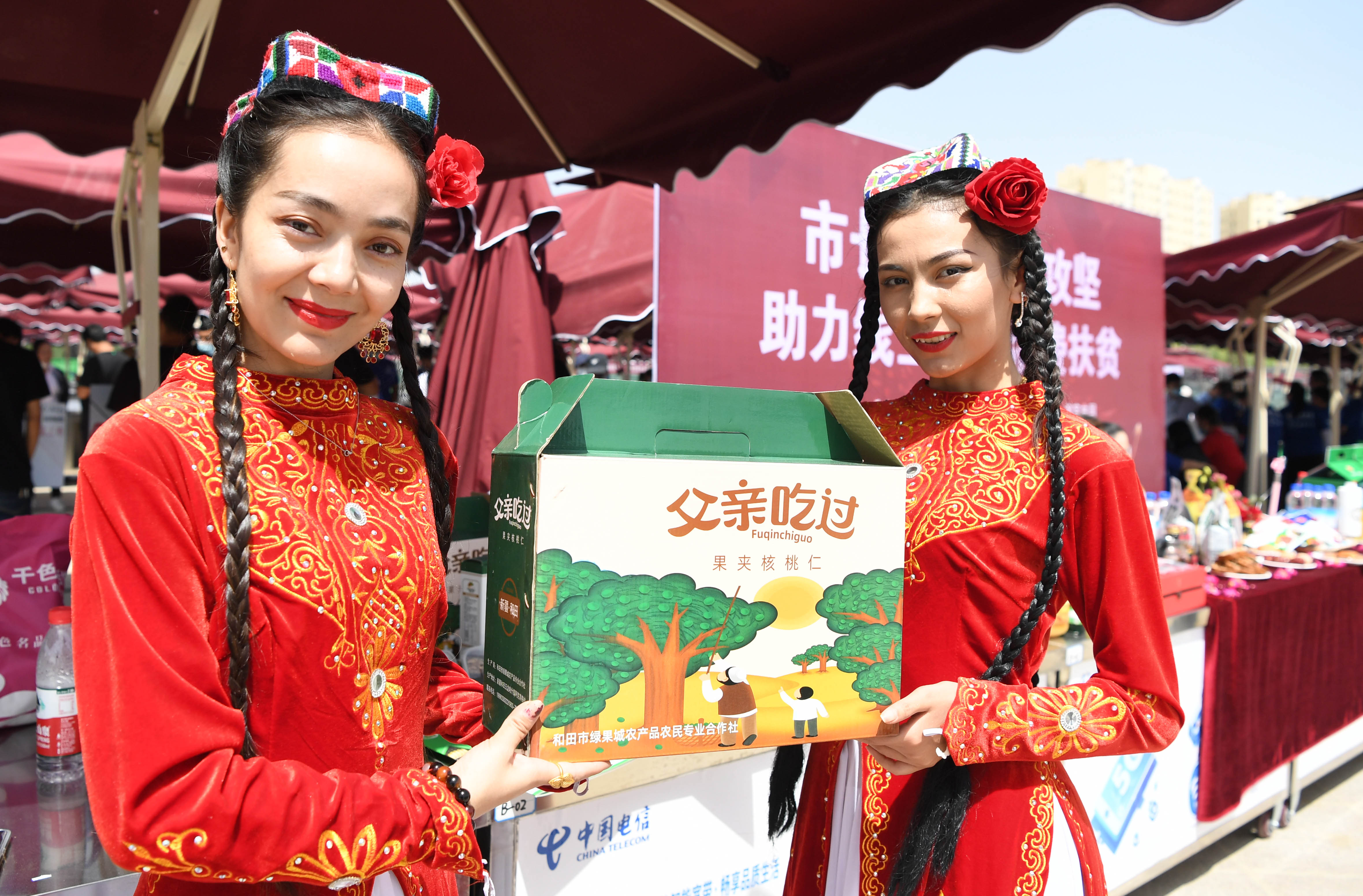 中国「オンライン経済」逆風の中で急成長 中国「オンライン経済」逆風の中で急成長