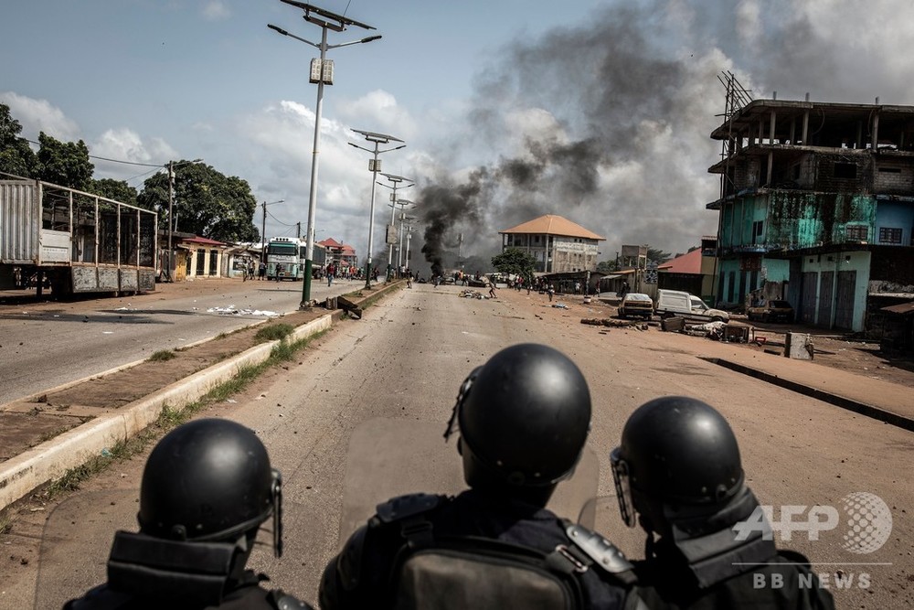 ギニア、大統領選が騒乱に発展 9人死亡