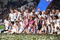 女子サッカー欧州チャンピオンズリーグ決勝、FCバルセロナ対オリンピック・リヨン。優勝を喜ぶオリンピック・リヨンの選手ら（2022年5月21日撮影）。(c)Marco BERTORELLO / AFP