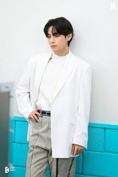 BTSのV、過去も現在も変わらぬ魅力