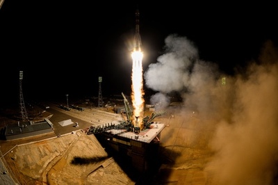 ロシアの宇宙船ソユーズ、打ち上げ成功 ISSへ
