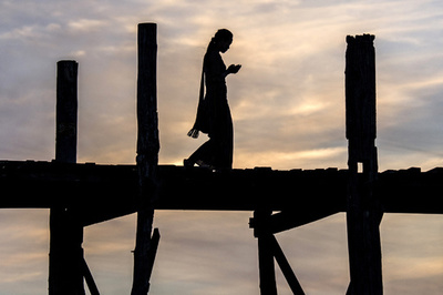 57か国の女性の半数、体に対する自己決定権に制限 国連報告