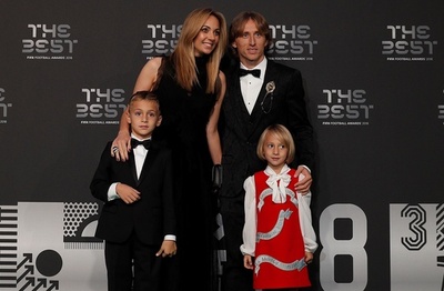 【写真特集】家族連れの選手にレジェンド、豪華スター集結のFIFA表彰式