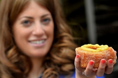 新流行スイーツ「クロナッツ」、英国で「クロドー」に変身？