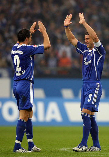 シャルケ04 ヘルタ降し3連勝