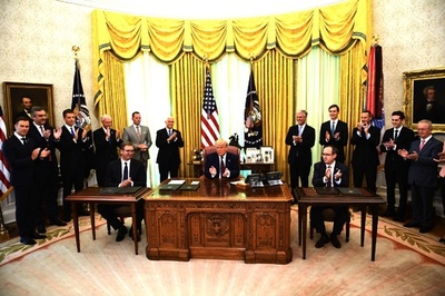 セルビア・コソボが経済正常化 米仲介で合意