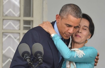 オバマ米大統領がスー・チー氏と会談、民主化「完了していない」
